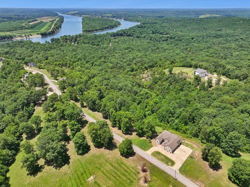 300 Rivers Edge Dr, Bath Springs, TN, 38311-4348 | Card Image