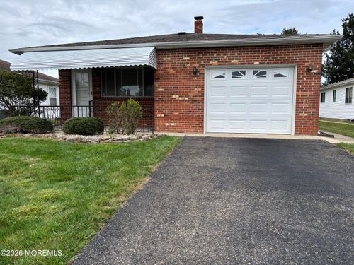 13 Newcastle Ct, Berkeley, NJ, 08757-3723 | Card Image