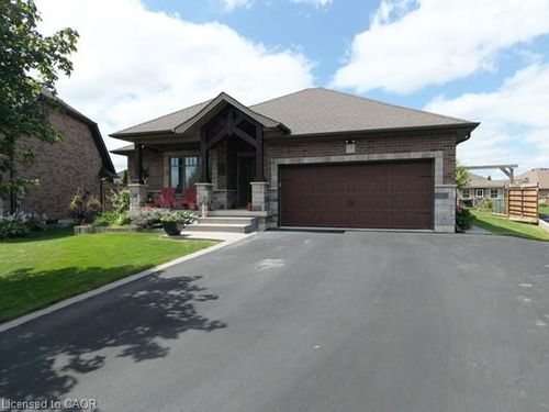 15 Hurley Crt, Port Dover, ON, N0A1N3 | Card Image