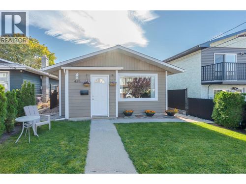 456 Nelson Ave, Penticton, BC, V2A2L2 | Card Image
