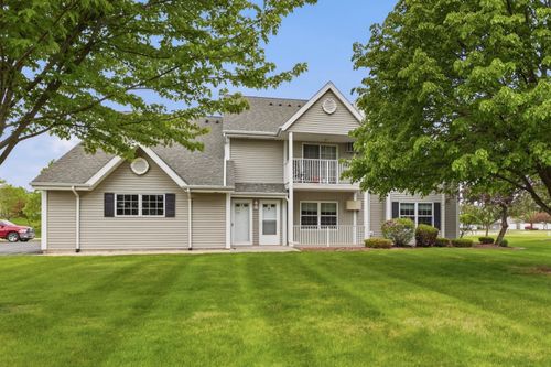 234 Minz Park Cir, West Bend, WI, 53095-5714 | Card Image