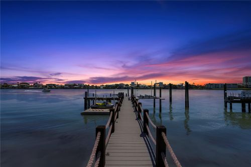 819 Bay Esplanade, CLEARWATER BEACH, FL, 33767-1302 | Card Image