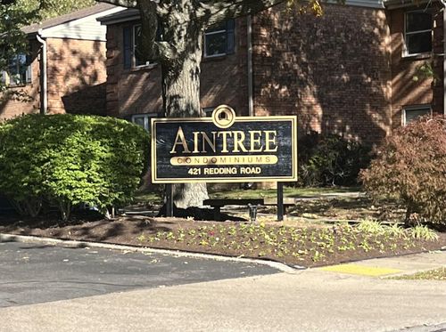 57-421 Redding Rd, Lexington, KY, 40517-2519 | Card Image