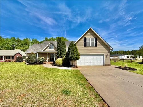 1070 Lucky Ln, Salisbury, NC, 28146-1604 | Card Image