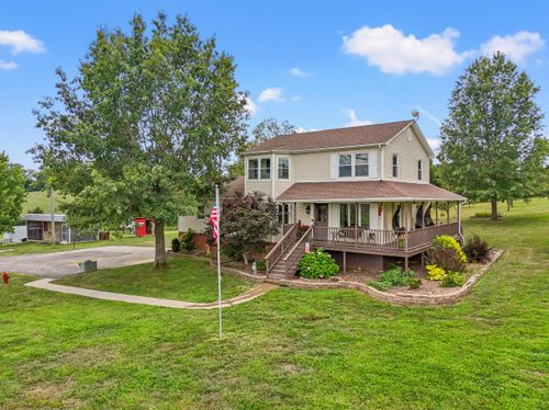 564 Oakland Ln, Harrodsburg, KY, 40330-9317 | Card Image