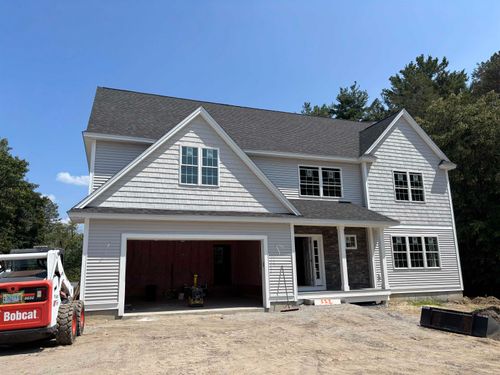 111 Concord St, Nashua, NH, 03064-1703 | Card Image
