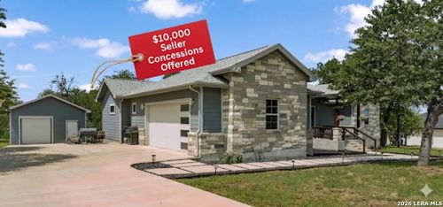 315 Log Cabin Way, Poteet, TX, 78065-4826 | Card Image