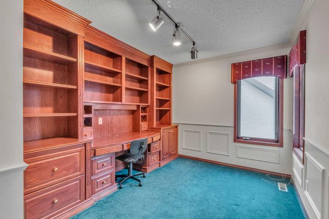 121 Patterson Mount Sw, House other with 5 bedrooms, 4 bathrooms and 4 parking in Calgary AB | Image 16