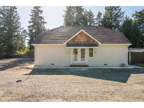 68964 Wildwood Rd, North Bend, OR, 97459-8636 | Card Image