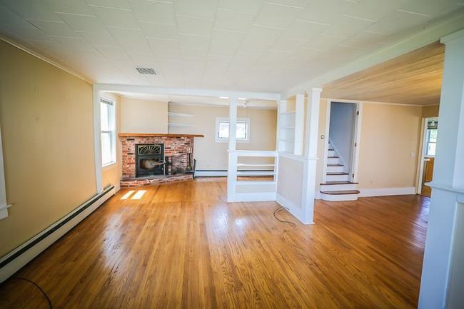 1227 E Shore Rd, House other with 3 bedrooms, 2 bathrooms and null parking in Isle La Motte VT | Image 10