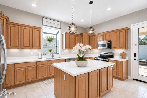 4217 E Edgemont Ave, Phoenix, AZ, 85008-1412 | Card Image