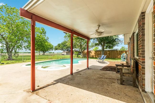 20108 Highway 36, House other with 3 bedrooms, 2 bathrooms and 2 parking in Guy TX | Image 21