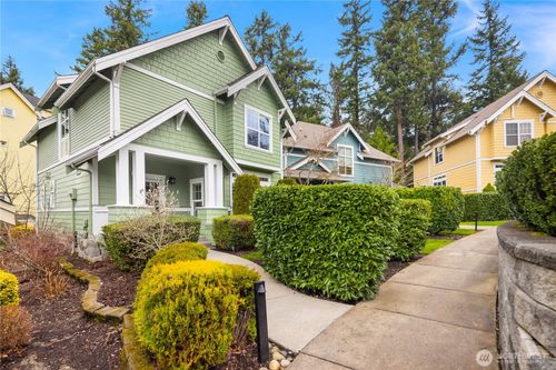 1944 Ne Katsura St, Issaquah, WA, 98029 | Card Image