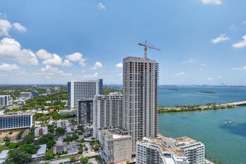 3305-501 Ne 31st St, Miami, FL, 33137-4495 | Card Image