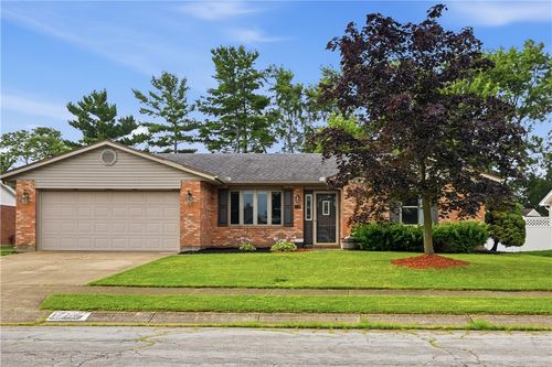 718 Greyhound Dr, New Lebanon, OH, 45345-1678 | Card Image