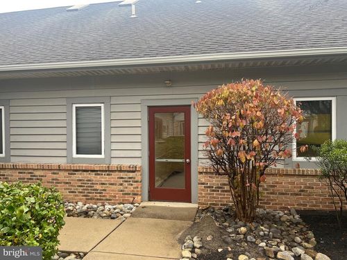 ste-57-252 W Swamp Rd, DOYLESTOWN, PA, 18901-2465 | Card Image