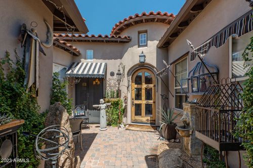 8882 E Flathorn Dr, Scottsdale, AZ, 85255-9168 | Card Image