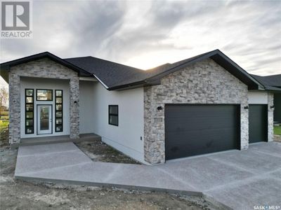 360 Emerald Park Rd, House other with 5 bedrooms, 3 bathrooms and null parking in Emerald Park SK | Image 1