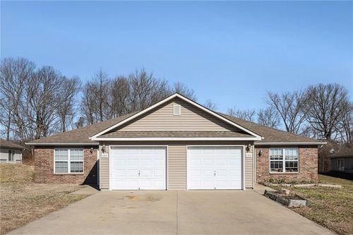 1100-1102 Fall Meadow Ln, Belton, MO, 64012-7808 | Card Image