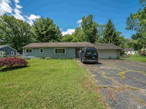 7701 Southmoor Dr, Monroe, MI, 48161-4723 | Card Image