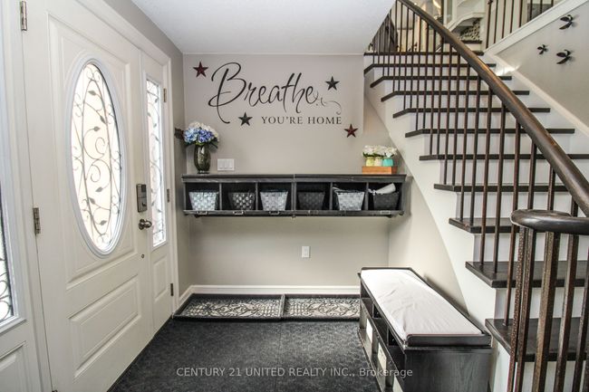 2046 Meadowview Rd, House other with 4 bedrooms, 3 bathrooms and 4 parking in Peterborough ON | Image 5