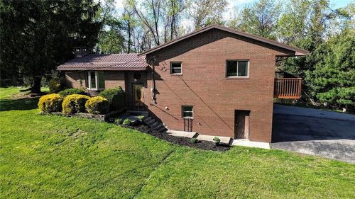 305 Upper Middletown Rd, Smock, PA, 15480-1111 | Card Image