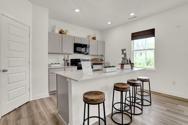 10223 Samerton Ln, House other with 4 bedrooms, 3 bathrooms and null parking in Indianapolis IN | Image 8