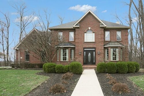 1917 Nichole Cir, Lancaster, OH, 43130-1589 | Card Image