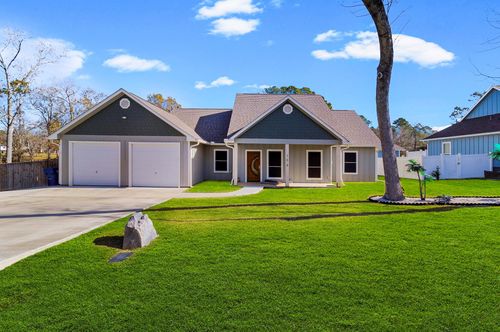 308 Resort Dr, Livingston, TX, 77351-5269 | Card Image