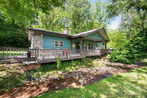 104 Riddle Cove Rd, Maggie Valley, NC, 28751-7849 | Card Image