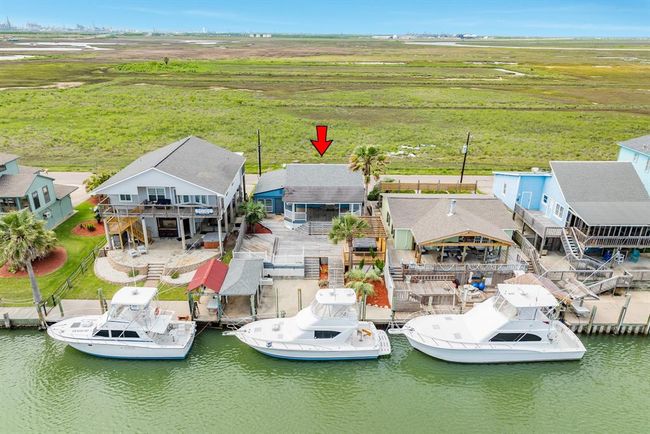 57 Marlin Ln, House other with 3 bedrooms, 4 bathrooms and null parking in Freeport TX | Image 4