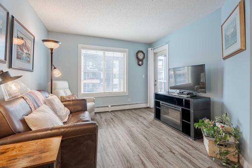 311-2715 12 Ave Se, Calgary, AB, T2A4X8 | Card Image