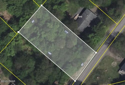 10 Mohawk Trl, Gouldsboro, PA, 18424 | Card Image