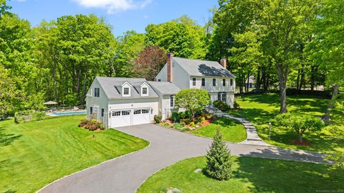 68 Mopus Bridge Rd, Ridgefield, CT, 06877-1236 | Card Image