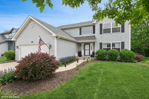 3175 N Magnolia Ln, Wadsworth, IL, 60083-9287 | Card Image