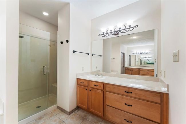 24311 Standing Oak Dr, House other with 4 bedrooms, 4 bathrooms and 3 parking in Spring TX | Image 33