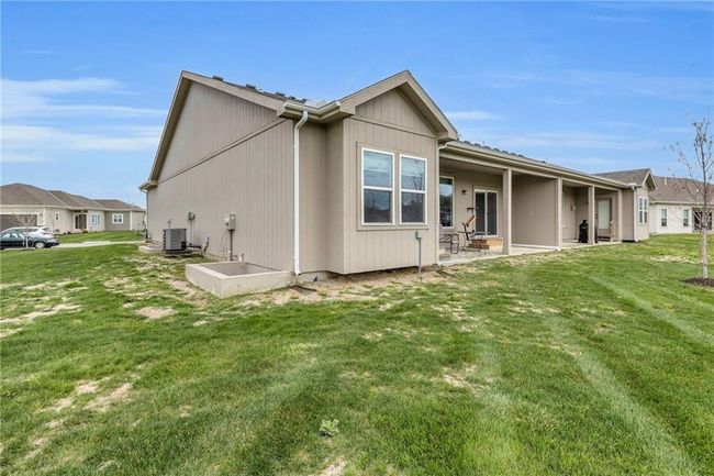 19707 196 Th St, House other with 2 bedrooms, 2 bathrooms and null parking in Spring Hill KS | Image 34