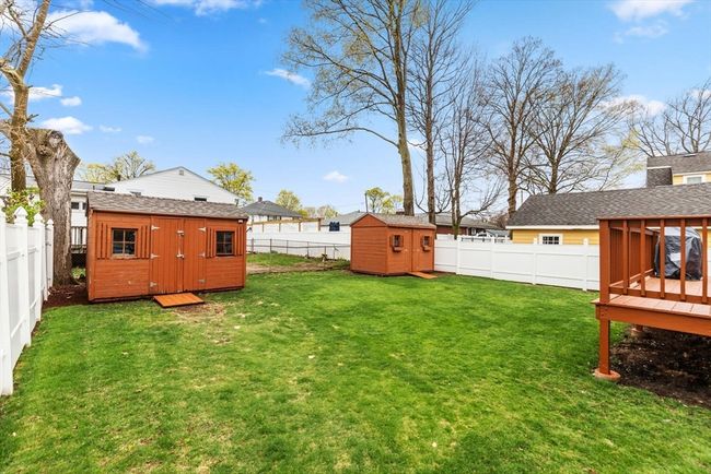 15 Gilbert St, House other with 3 bedrooms, 3 bathrooms and 3 parking in Waltham MA | Image 27