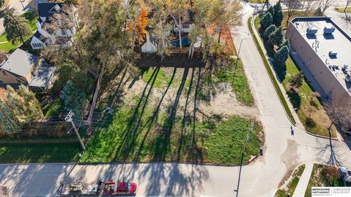 201 S 71st St, Omaha, NE, 68132 | Card Image