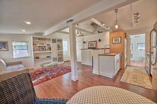 5 Gardonia St, Wareham, MA, 02571-2395 | Card Image
