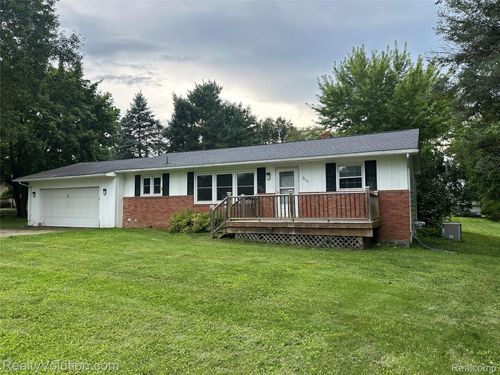 2053 Lillian Dr, Lapeer, MI, 48446-7745 | Card Image