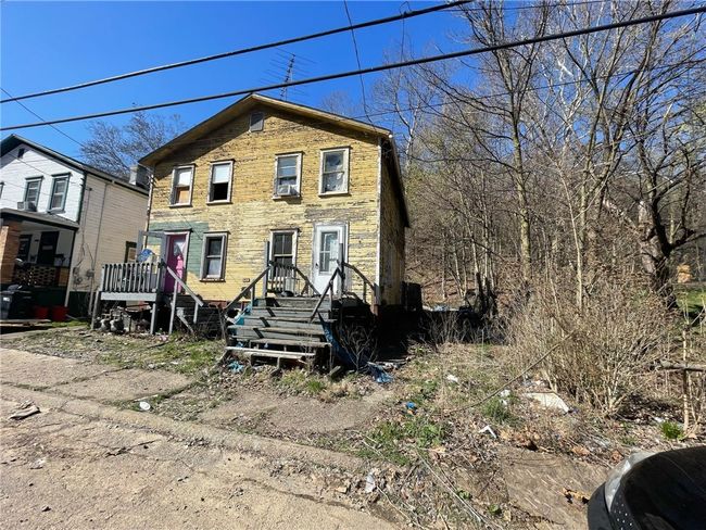 142 Baker St, Condo with 3 bedrooms, 1 bathrooms and null parking in Aliquippa PA | Image 9
