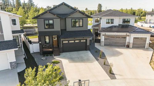 84 Emmett Cres, Red Deer, AB, T4P3G7 | Card Image