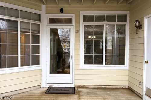 33 Wescott Rd, Bedminster, NJ, 07921-2023 | Card Image