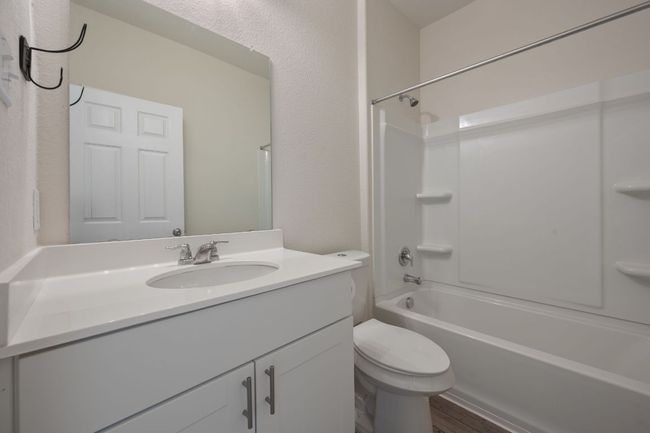 Secondary Bathroom #1 | Image 8