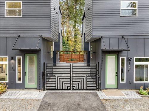 b-11831 59th Ave S, Seattle, WA, 98178-2953 | Card Image