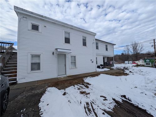 248 Putnam Pike, Johnston, RI, 02919-7520 | Card Image