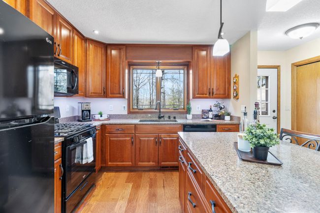 Thoughtfully updated kitchen! | Image 4