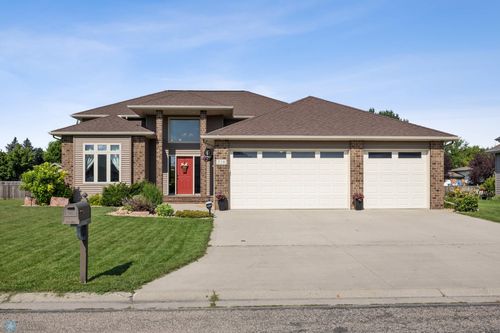 510 8th St Ne, Dilworth, MN, 56529-1521 | Card Image