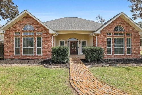 39346 Oaklyn Dr, Ponchatoula, LA, 70454-7094 | Card Image